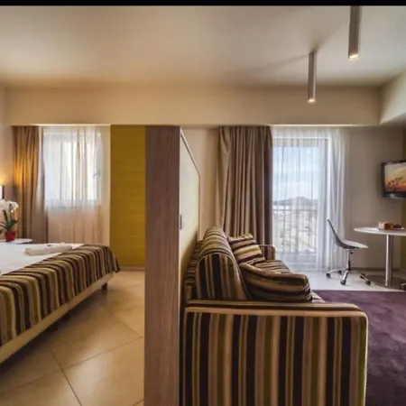 Hotel apartamentowy & Trattoria Del Corso *